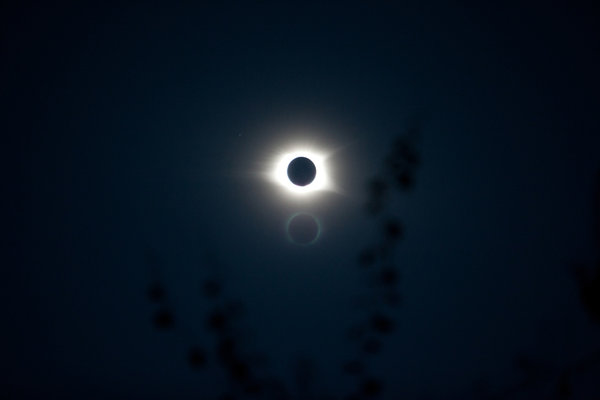 Solar Eclipse-0002SMALL.jpg