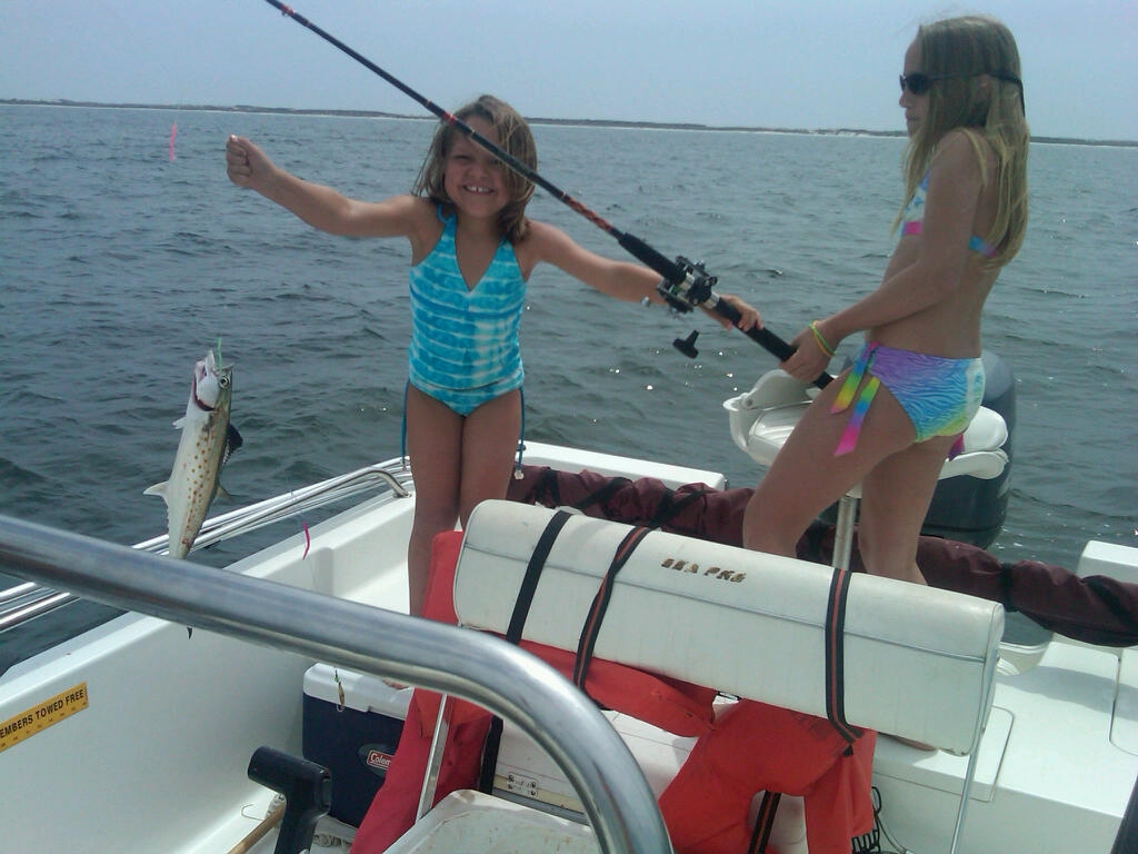 Girls With A Spanish.JPG