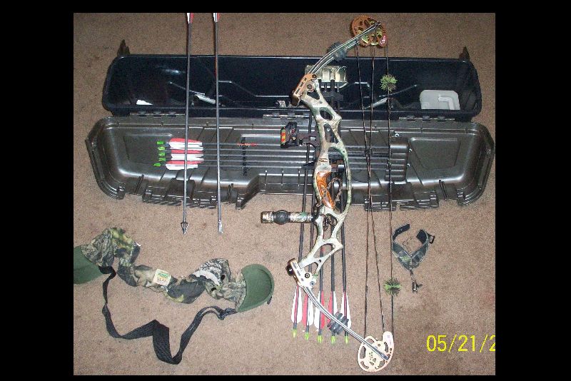 gun and bow 002.jpg