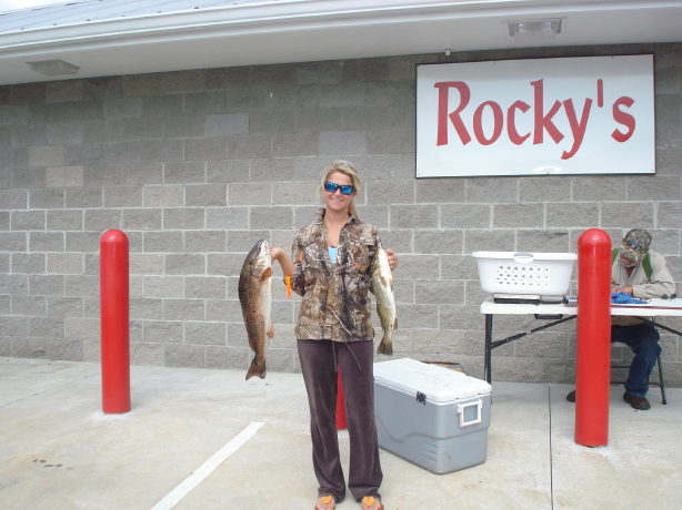 At least Bryce Hills' girlfriend can fish.She won 2nd place red.